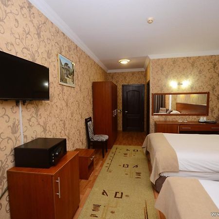 Hotel Istanbul Batumi Ngoại thất bức ảnh