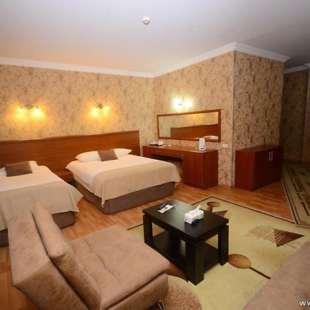 Hotel Istanbul Batumi Ngoại thất bức ảnh
