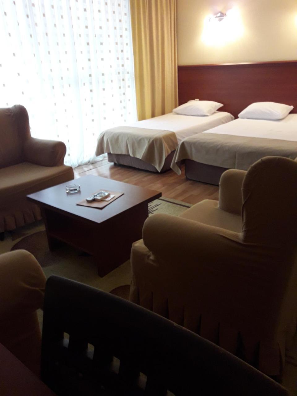 Hotel Istanbul Batumi Ngoại thất bức ảnh